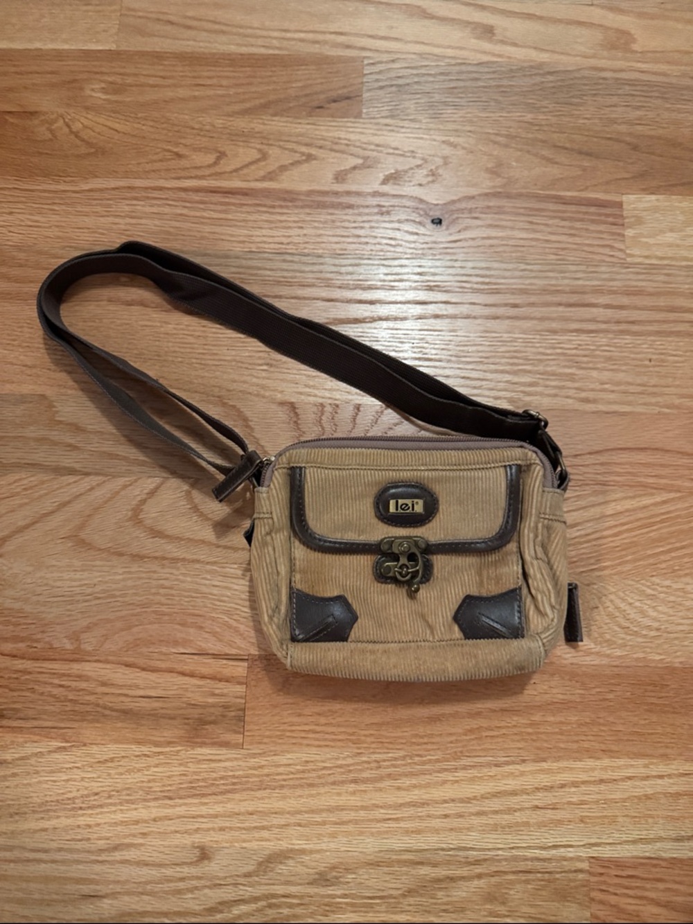 Y2K lei Tan and Dark Brown Corduroy Shoulder Bag